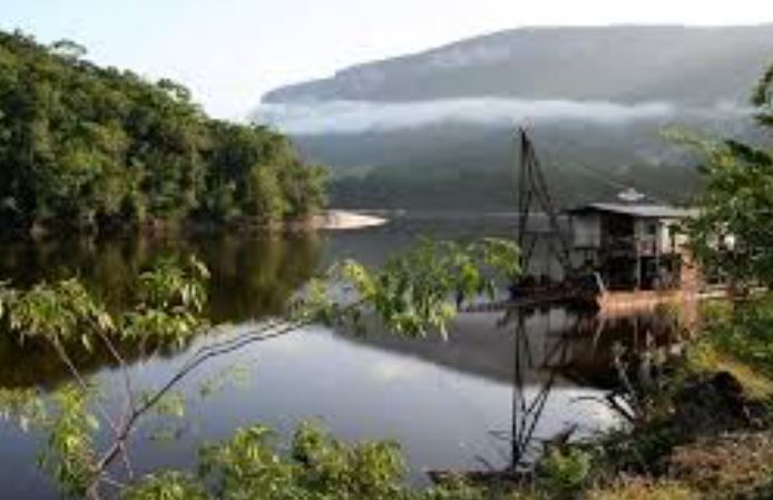 Miner dies in pit collapse at Chi Chi Backdam